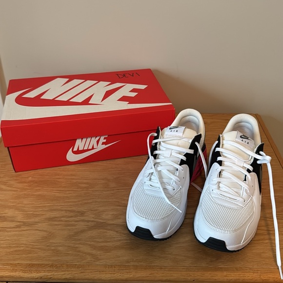 Women’s Nike Air Max Excee, White/Cool Grey-Black, Size 9.5